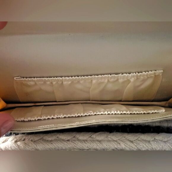 Vintage Satin Foldover clutch - Picture 6 of 6